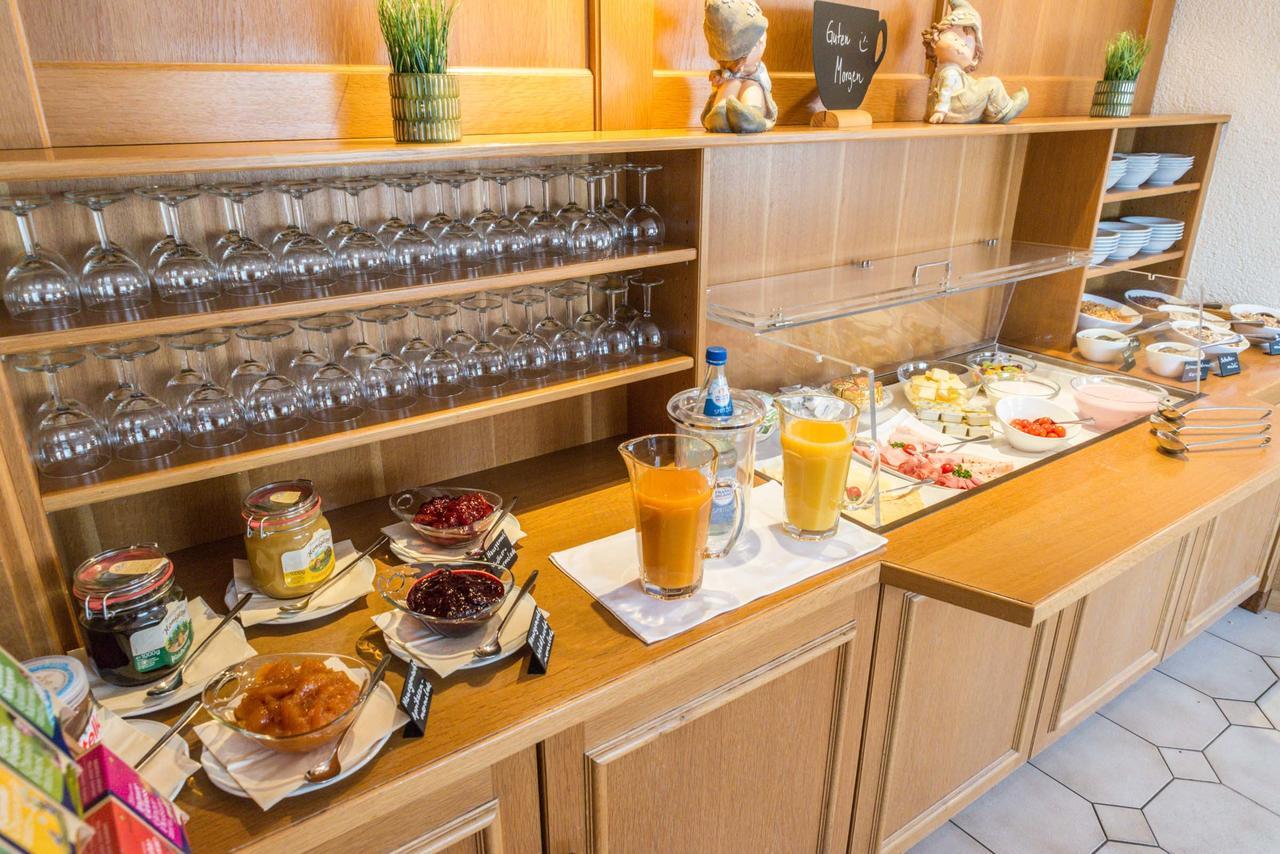 Hotel-Gasthof Rotes Ross Heroldsberg エクステリア 写真