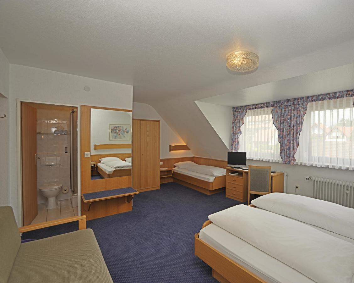 Hotel-Gasthof Rotes Ross Heroldsberg エクステリア 写真